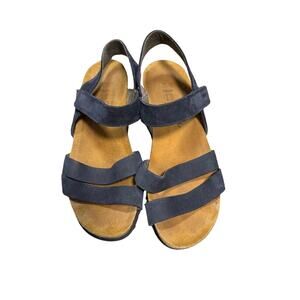 Naot Kayla Women's Sandal in Navy Nubuck Size 5/36